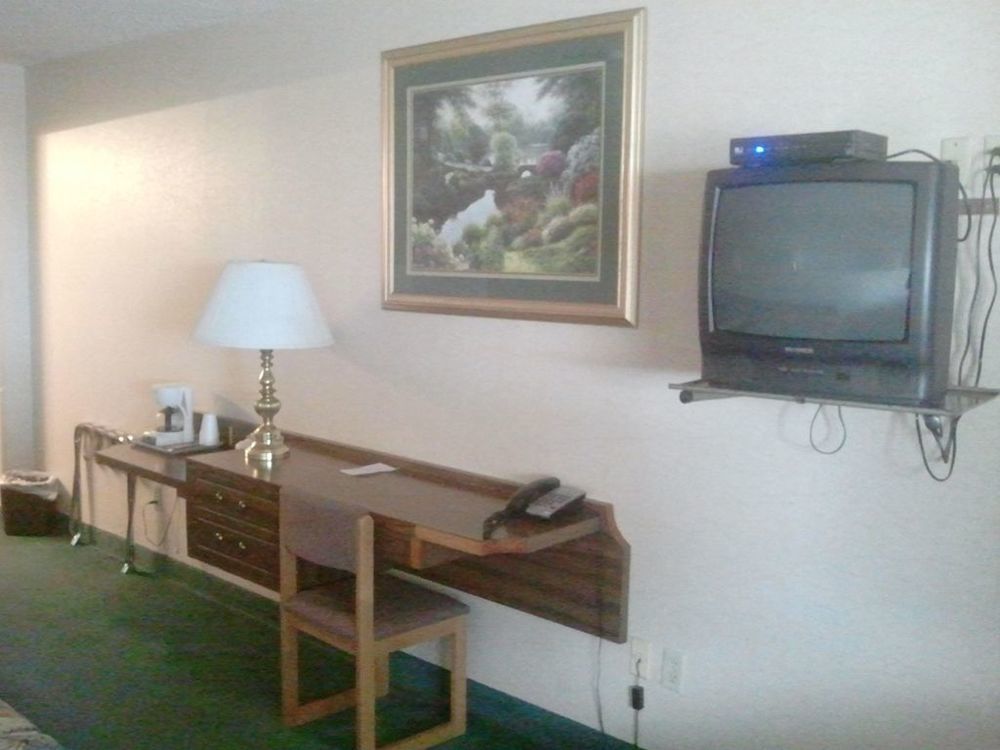 Country Manor Motel Watkins Δωμάτιο φωτογραφία