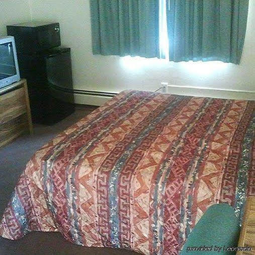 Country Manor Motel Watkins Εξωτερικό φωτογραφία